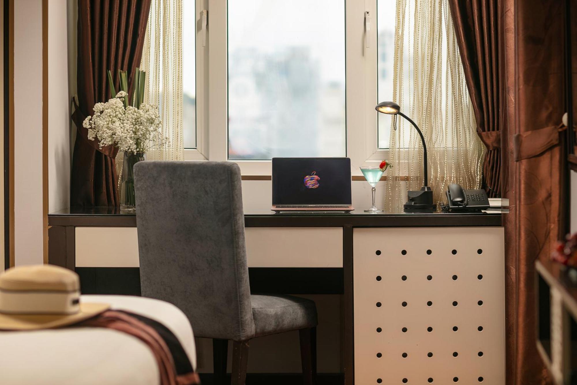 Hanoi La Palm Premier Hotel & Spa Exteriör bild